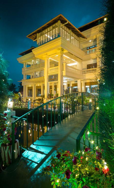 Rustic Leisures Llp Hotel Kochi Luaran gambar