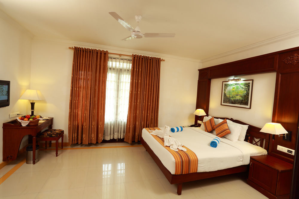 Rustic Leisures Llp Hotel Kochi Luaran gambar