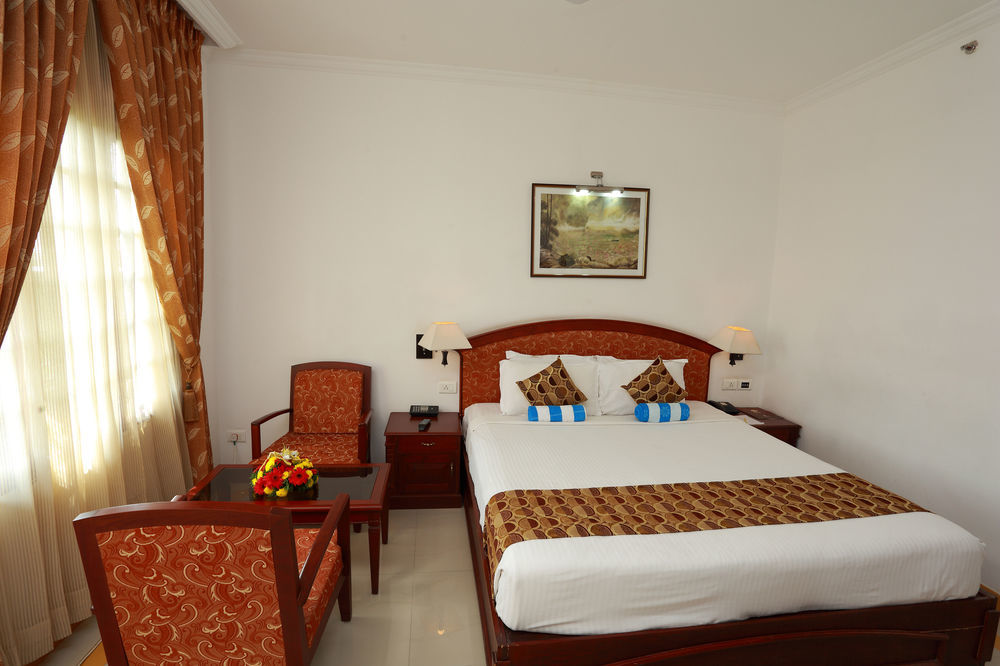 Rustic Leisures Llp Hotel Kochi Luaran gambar