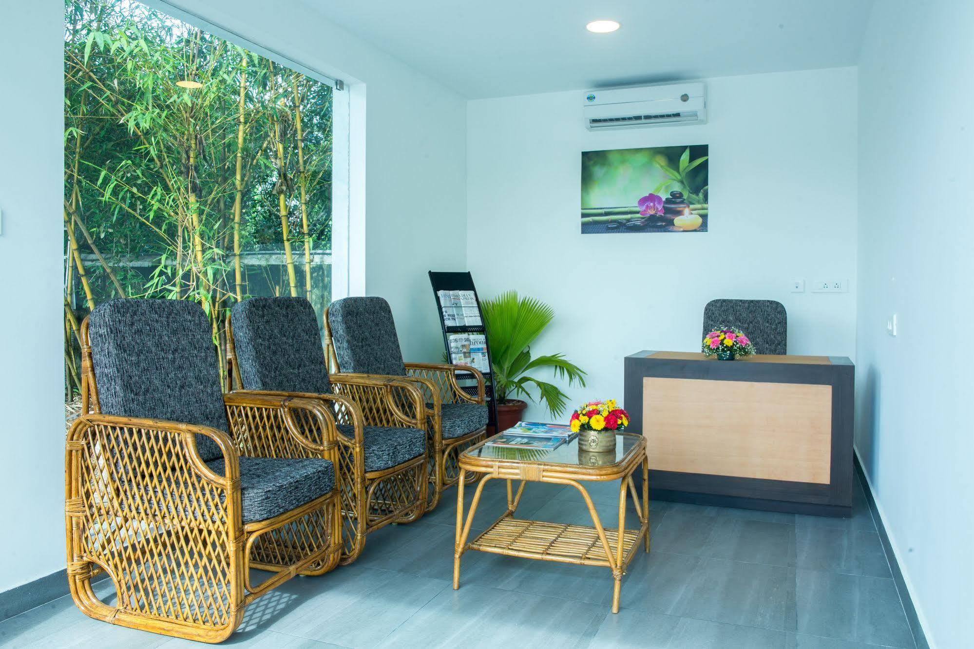 Rustic Leisures Llp Hotel Kochi Luaran gambar