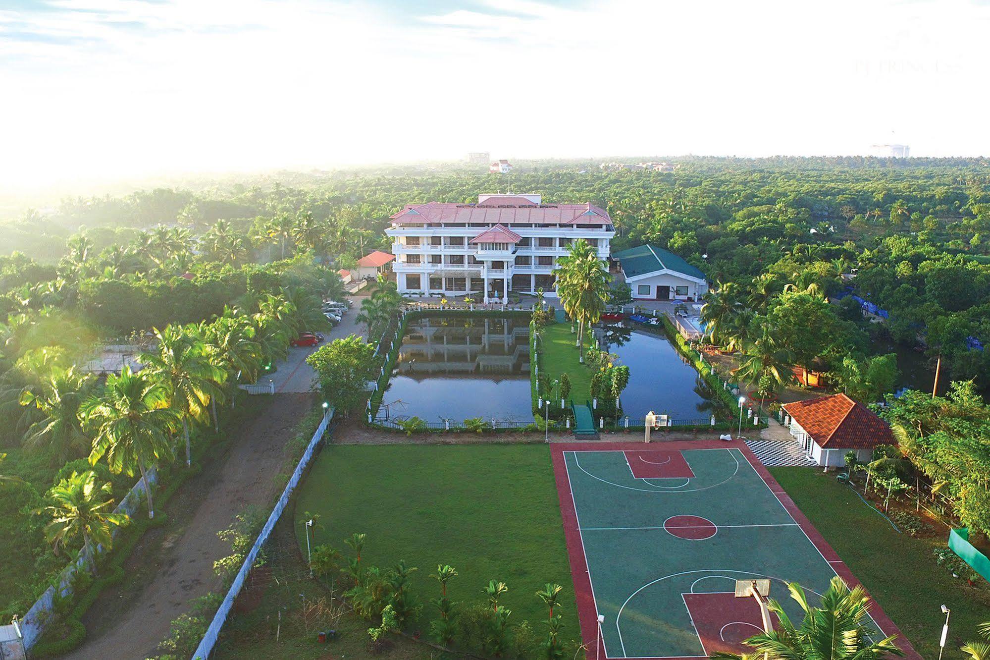Rustic Leisures Llp Hotel Kochi Luaran gambar