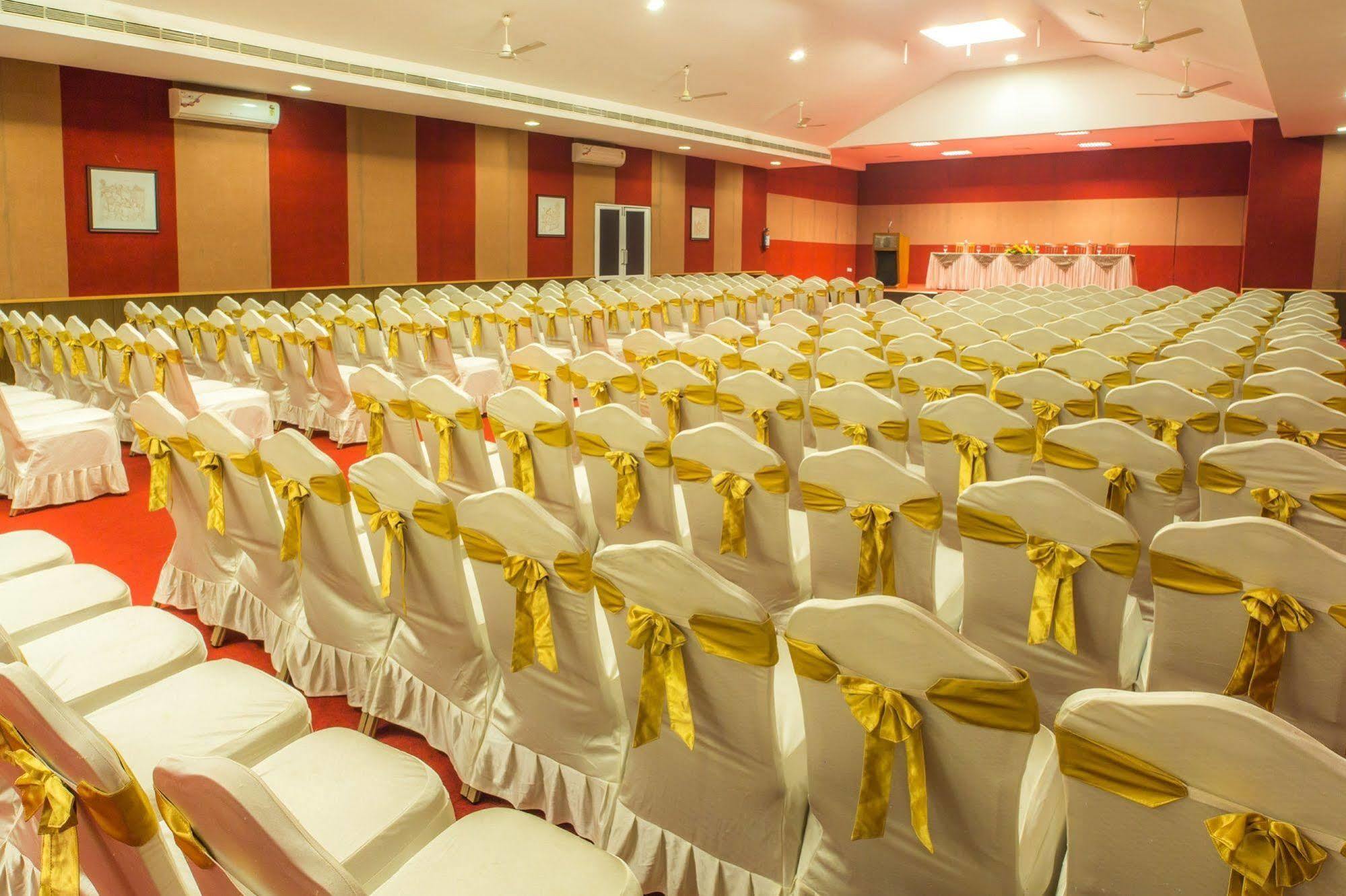 Rustic Leisures Llp Hotel Kochi Luaran gambar